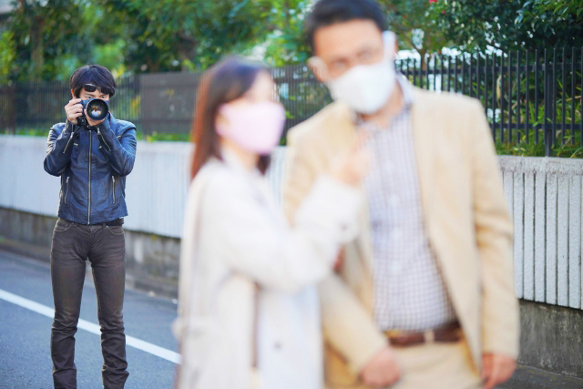 探偵三重のデートシーンの写真
